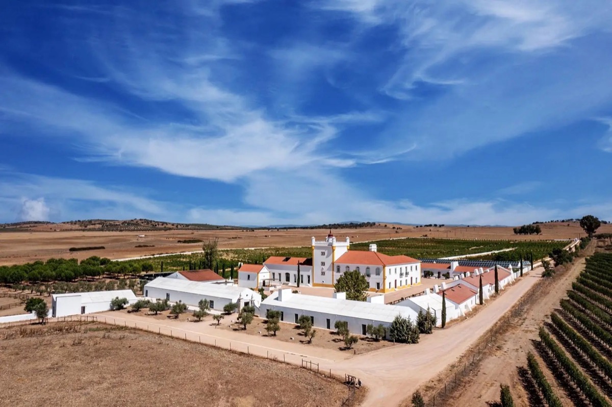 Évora · Estremoz · Monforte: Três casas, diferentes Alentejos.
